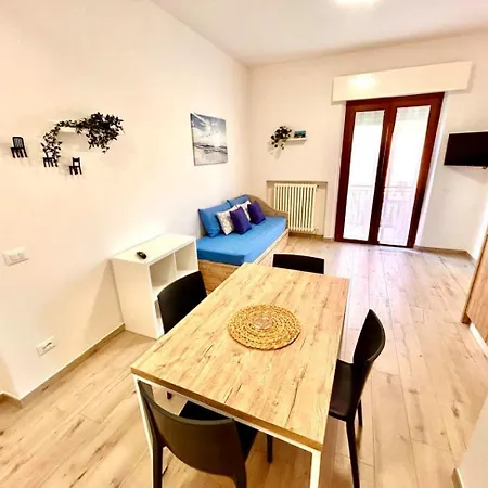 Apartament Cinzia A Con Wifi E Aria Condizionata *