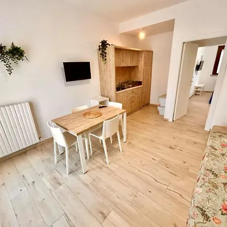 Apartament Cinzia A Con Wifi E Aria Condizionata