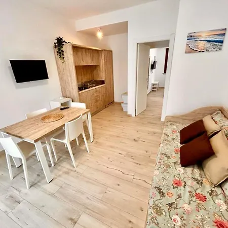 Apartament Cinzia A Con Wifi E Aria Condizionata *