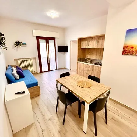 Cinzia A Con Wifi E Aria Condizionata * نومانا