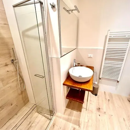 Cinzia A Con Wifi E Aria Condizionata نومانا